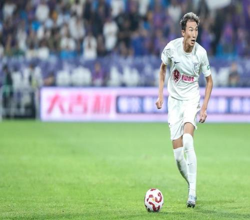 曼城在英超,财务法律斗,争中胜过,足球即时比分,世界杯足球赛事即时比分,直播中文版